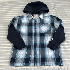 Levi’s button down navy and white plaid flannel shirt hoodie. Size M (10-12)